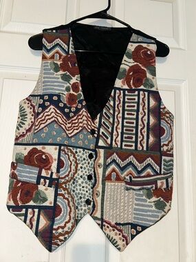 On Tour Vintage Tapestry Vest Patchwork Floral Southwest Boho Western